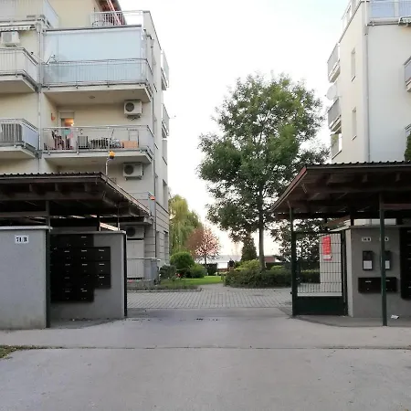 Apartment Bella Golden